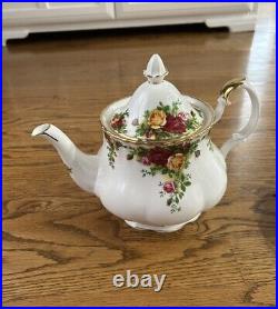 Royal Albert Old Country Roses 4pc Fine Bone China Set with 22k Gold Accents