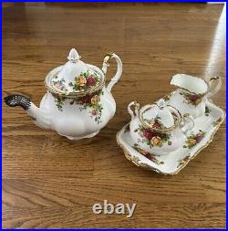 Royal Albert Old Country Roses 4pc Fine Bone China Set with 22k Gold Accents