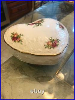 Royal Albert Old Country Roses 50+ Piece Dinnerware Set
