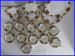 Royal Albert Old Country Roses 55 Pc. Bone China Set, Service for 11