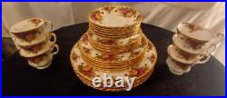 Royal Albert Old Country Roses 5 Pc Place Setting Vintage Floral England Lot (6)