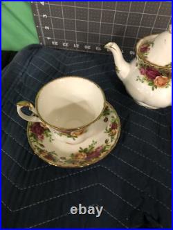 Royal Albert Old Country Roses 5 Piece Tea Set Teapot, Sugar Bowl and Creamer