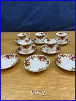 Royal Albert Old Country Roses (5 Sets) Footed Cups & Saucers with3 Extra Saucers