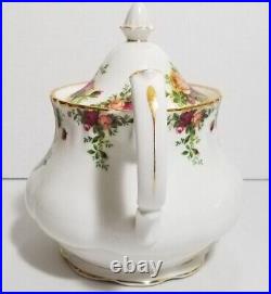 Royal Albert Old Country Roses 6 Cup Teapot