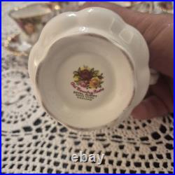 Royal Albert Old Country Roses 6 Cups with Saucers, Sugar Bowl & Dairy Bowl