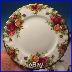 Royal Albert Old Country Roses 6 Place Settings Cups, Plates 30 Pieces