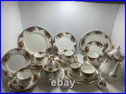 Royal Albert Old Country Roses 6 place setting 35 Piece(4 Persons Immaculate)