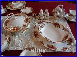 Royal Albert Old Country Roses 75+ pieces, Plates, Teapot, Bowls etc