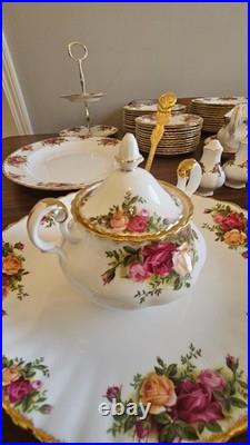 Royal Albert Old Country Roses 80 Piece Set 12 Place Settings Royal Albert Old Country Roses 80 Piece Set 12 Place Settings