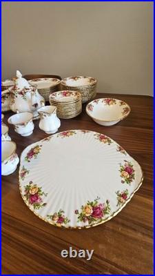 Royal Albert Old Country Roses 80 Piece Set 12 Place Settings Royal Albert Old Country Roses 80 Piece Set 12 Place Settings