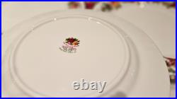 Royal Albert Old Country Roses 8 Christmas Wreath Salad Plates Htf