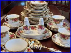 Royal Albert Old Country Roses 8 place dinner service, 5 teacups, saucers & more Royal Albert Old Country Roses 8 place dinner service, 5 teacups, saucers & more