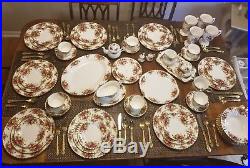 Royal Albert Old Country Roses 8 settings/102 piece set, New, never used
