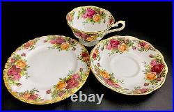 Royal Albert Old Country Roses AVON Cup, Saucer and Plate Trio, England, Ex Con