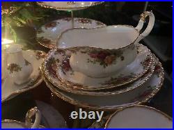 Royal Albert Old Country Roses A Beautiful 8 Place Setting #1 Quality! 57 Pi