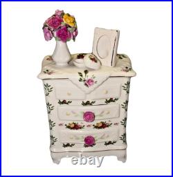 Royal Albert Old Country Roses Beautiful Dreamer Dresser Trinket Box