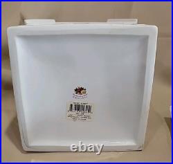 Royal Albert Old Country Roses Bird House Cookie Jar Canister Bird on top 24 Kt