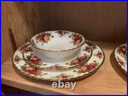 Royal Albert Old Country Roses Bone China 20pc. Set Service for 4