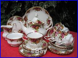 Royal Albert'Old Country Roses' Bone China 23 Piece Tea Service 1st Quality