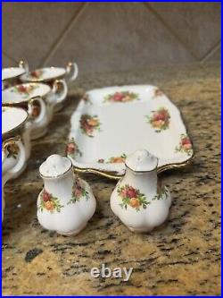 Royal Albert Old Country Roses (Bone China) 5 Piece Set for 8 (lot of 46)