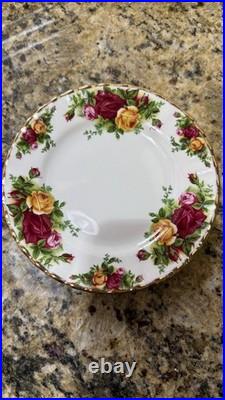 Royal Albert Old Country Roses Bone China 5 Piece Setting England 1962 Vintage