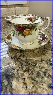 Royal Albert Old Country Roses Bone China 5 Piece Setting England 1962 Vintage