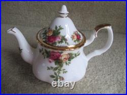 Royal Albert Old Country Roses Bone China Childs Tea Set 7 pc. Set Gold Trim
