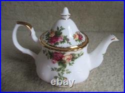 Royal Albert Old Country Roses Bone China Childs Tea Set 7 pc. Set Gold Trim