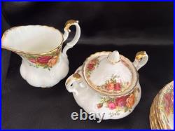 Royal Albert Old Country Roses Bone China Dinner For 8 with serving's