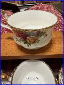 Royal Albert Old Country Roses Bone China Dinner Set Teapot Cups Plates 1982