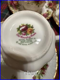 Royal Albert Old Country Roses Bone China Dinner Set Teapot Cups Plates 1982
