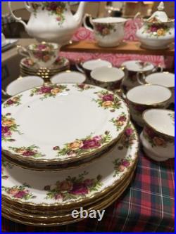 Royal Albert Old Country Roses Bone China Dinner Set Teapot Cups Plates 1982