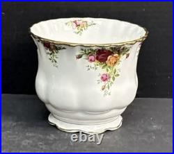 Royal Albert Old Country Roses Bone China Footed Cachepot Planter Bowl England