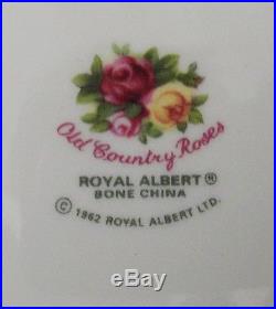 Royal Albert Old Country Roses Bone China Teapot with Lid 6 Cups