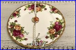 Royal Albert Old Country Roses Broken China Jewelry Pearl Silver Ladies Bracelet Royal Albert Old Country Roses Broken China Jewelry Pearl Silver Ladies Bracelet