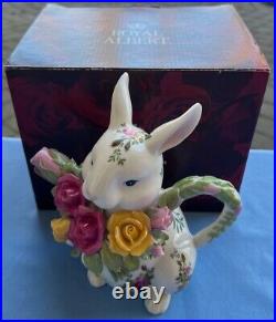 Royal Albert Old Country Roses Bunny Tea Pot Server Mint in Box