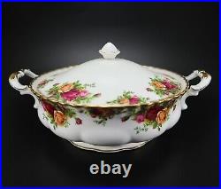 Royal Albert Old Country Roses COVERED CASSEROLE Dish England Vintage