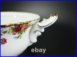 Royal Albert Old Country Roses COVERED CASSEROLE Dish England Vintage