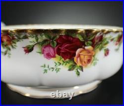 Royal Albert Old Country Roses COVERED CASSEROLE Dish England Vintage