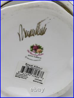 Royal Albert Old Country Roses Carousel Musical Sleeping Beauty RARE! Works