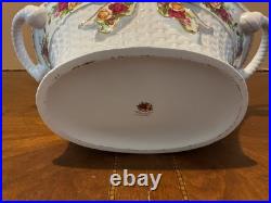 Royal Albert Old Country Roses Centerpiece Fruit Basket 17 inch
