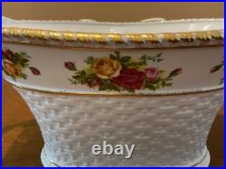 Royal Albert Old Country Roses Centerpiece Fruit Basket 17 inch