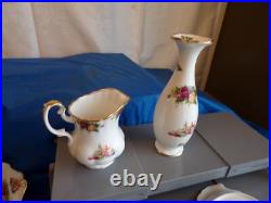 Royal Albert Old Country Roses China 17 Christmas Magic @1990 Collection Pieces Royal Albert Old Country Roses China 17 Christmas Magic @1990 Collection Pieces