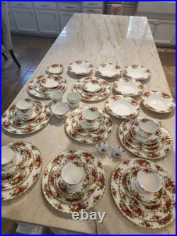 Royal Albert Old Country Roses China 60 Pieces