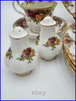 Royal Albert Old Country Roses China Set For 4 Plus Extras