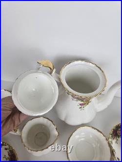 Royal Albert Old Country Roses China Set vintage, 36 Pieces