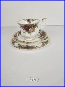 Royal Albert Old Country Roses China Set vintage, 36 Pieces