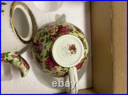 Royal Albert Old Country Roses Chintz Tea For One Teapot With Cup & Saucer Royal Albert Old Country Roses Chintz Tea For One Teapot With Cup & Saucer