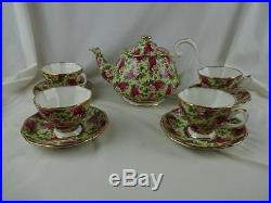 Royal Albert Old Country Roses Chintz Tea Pot & (4) Cups & Saucers MINT Royal Albert Old Country Roses Chintz Tea Pot & (4) Cups & Saucers MINT