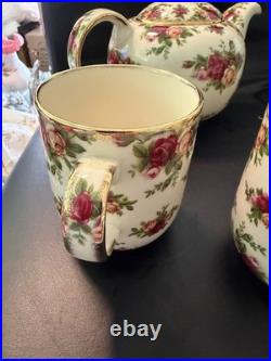 Royal Albert Old Country Roses Coffee Pot & 4 Mugs Set Gold Trim England Floral
